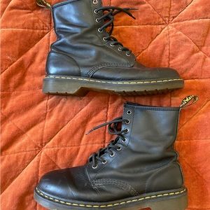 Dr. Martens 1460 NAPPA